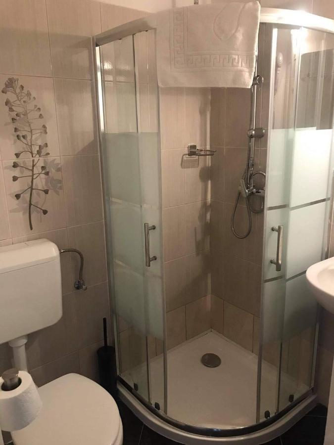 Y Panzio Bed and Breakfast Balatonlelle Εξωτερικό φωτογραφία